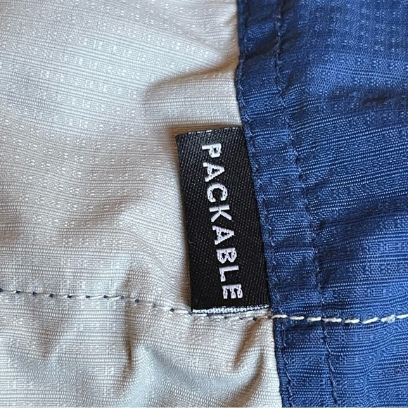 Columbia Women’s Packable hooded Windbreaker Jacket size XL EUC blue and stone - Picture 5 of 10